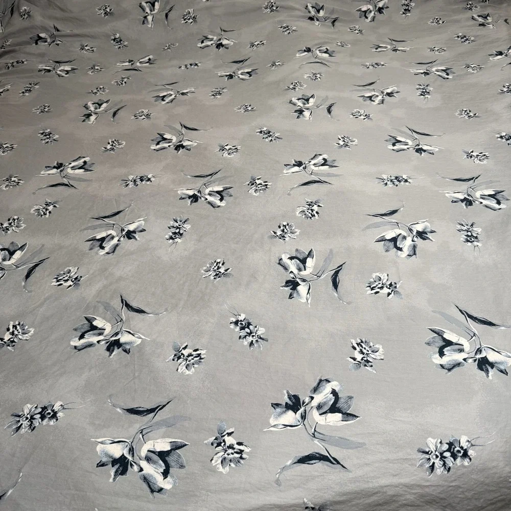 Calvin Klein Tulips Watercolor Queen Duvet Cover Grey 100% Cotton Zipper Closure